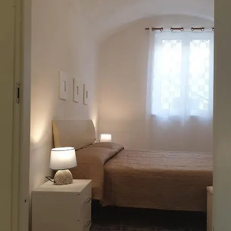 Apartament La Pomelia *